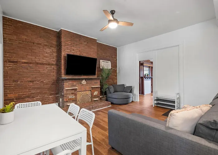 Shadyside, Pittsburgh, Modern And Accessible 2 Bedroom Unit2 With Free Parking Apartment Pittsburgh
